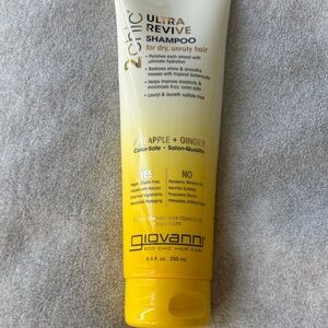 New Giovanni 2chic Ultra Revive Shampoo - Yellow